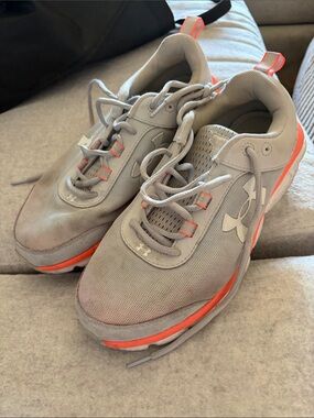 Under Armour Light Gray Athletic Sneakers with Bright Orange Highlights - 10